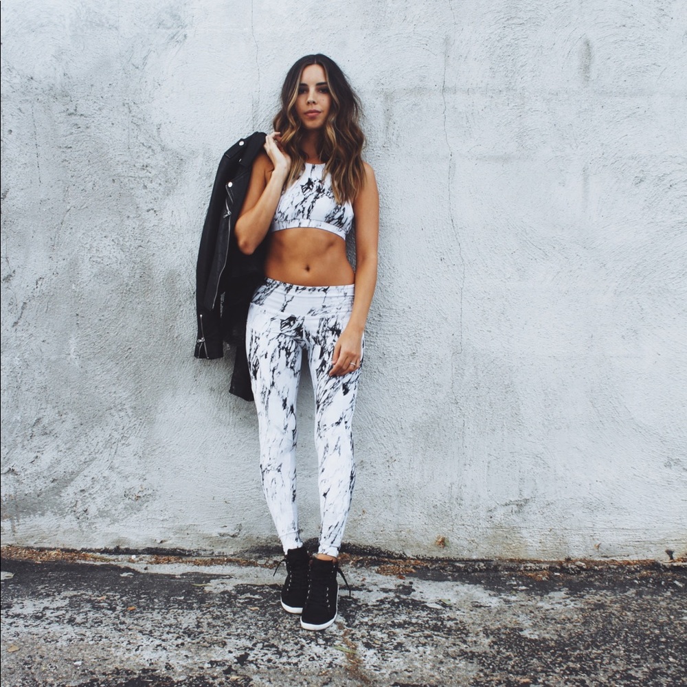 Strut-this top - Picture 2 of 6